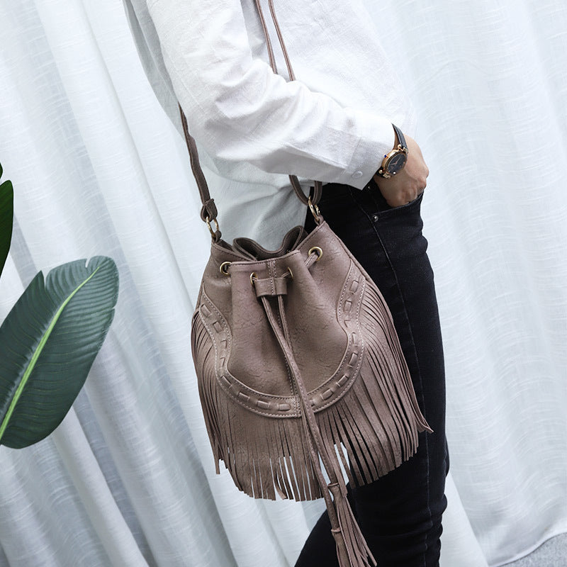 Durable Women's Drawstring Handmade Tassel Fashion Women's Messenger Bag