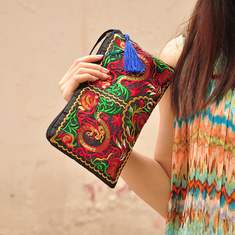 Women's Ethnic Style Embroidered Fashionable Exquisite Satin Handbags