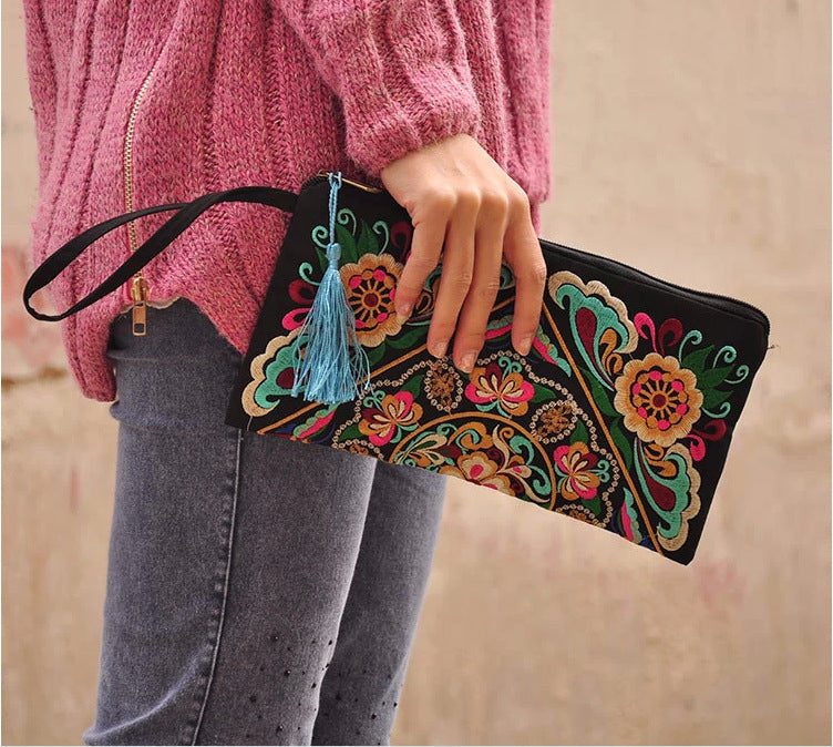 Women's Ethnic Style Embroidered Fashionable Exquisite Satin Handbags