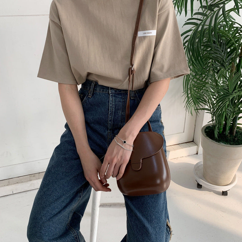 Women's Best Selling Vintage Saddle Mobile Bags