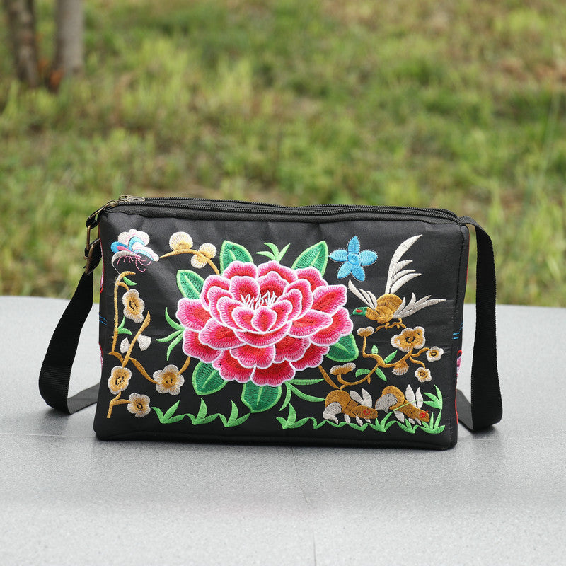 Women's Yunnan National Style Embroidered Ethnic Crossbody Bags