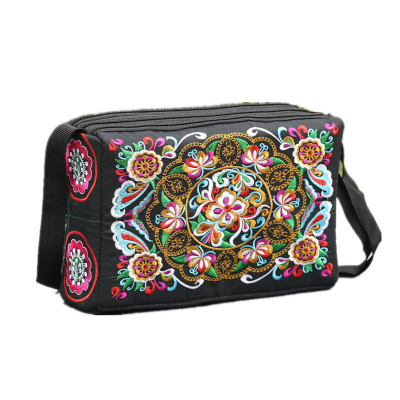 Women's Yunnan National Style Embroidered Ethnic Crossbody Bags