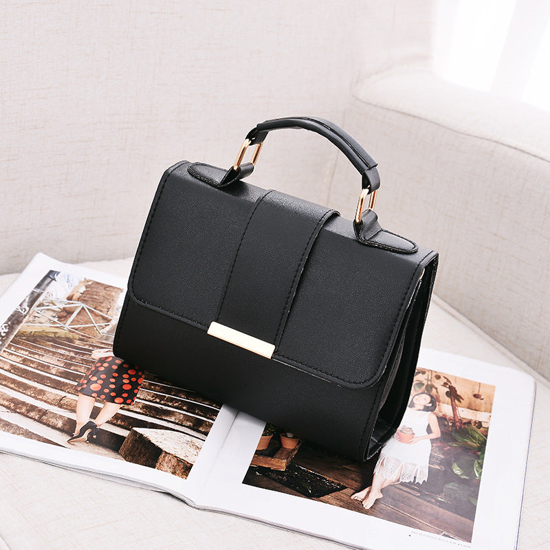 New Cool Women's Pouches Summer Fashion Handbags