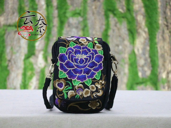 National Style Flip Embroidered Embroidery Mini Crossbody Bags