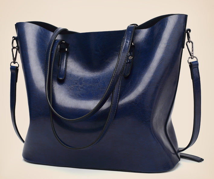 Women's Oil Wax Leather Big Large Capacity Shoulder Bags