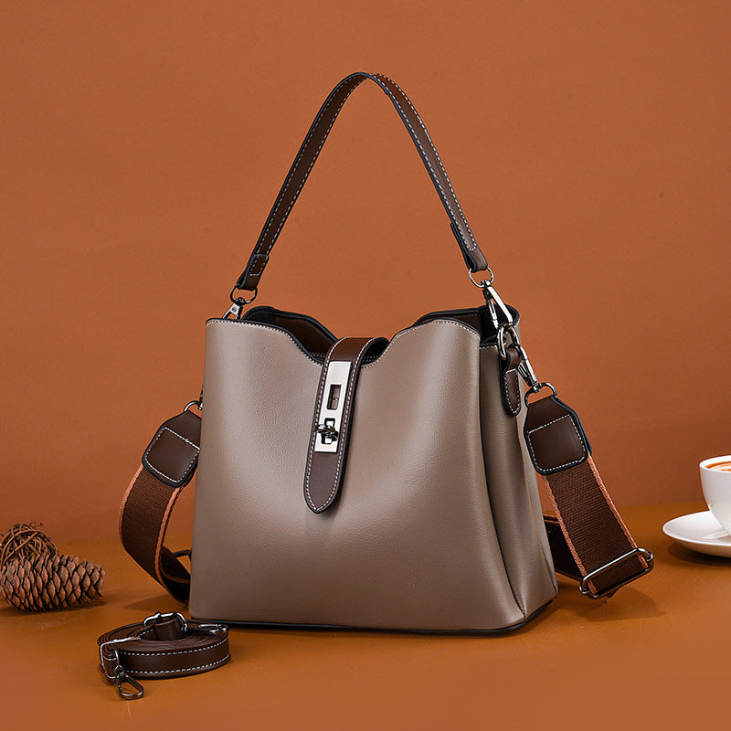 Women's Light Luxury Minority Retro Large Capacity Bags