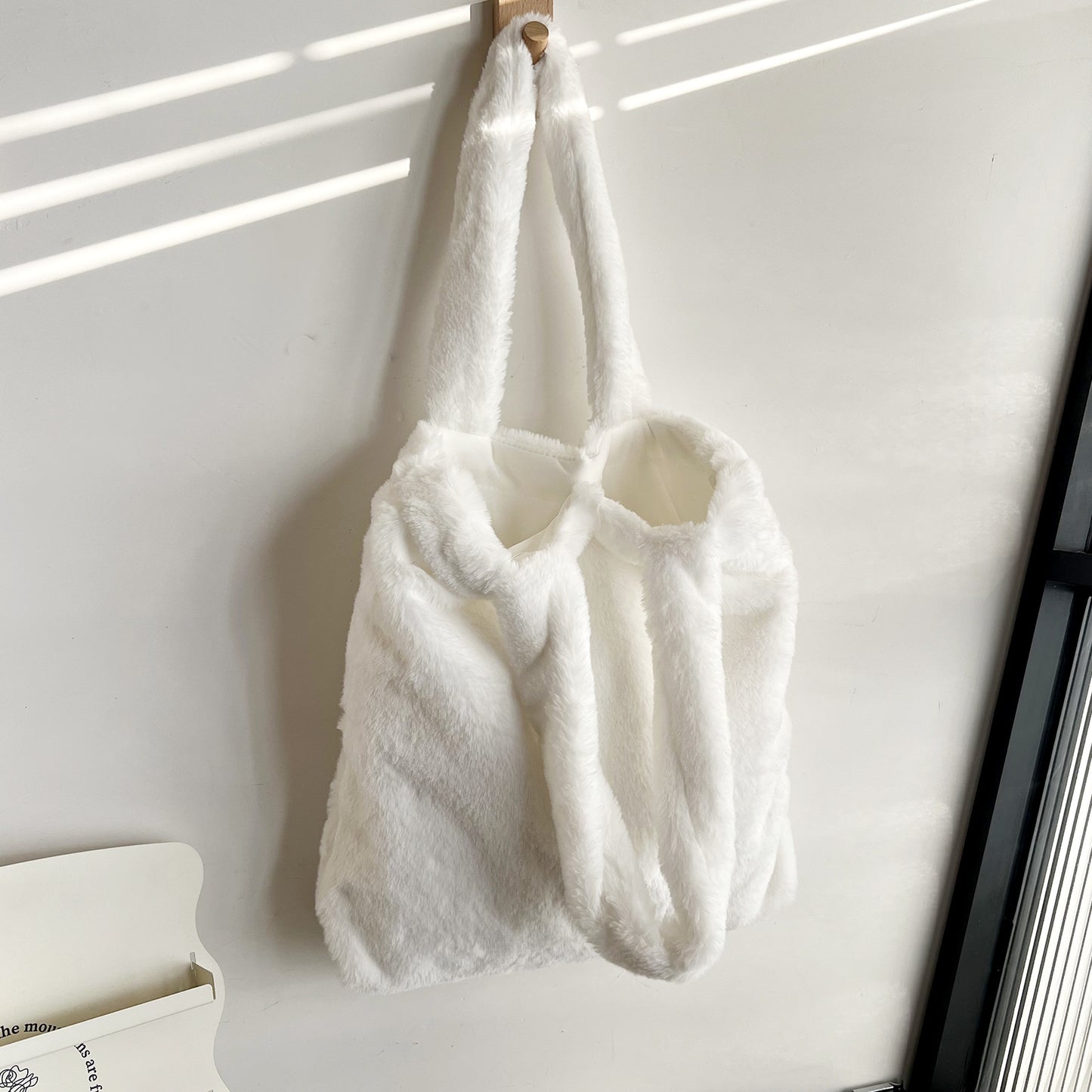 Women's Plush Fur Portable Large Capacity Furry Shoulder Bags