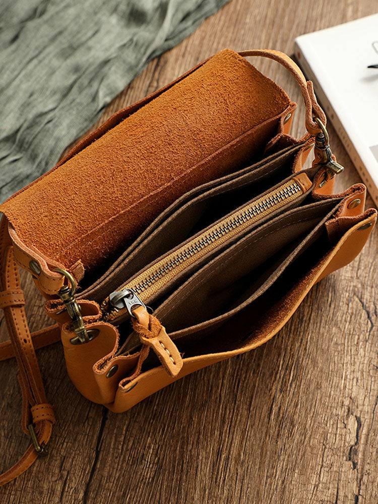 Women's Layer Cowhide Handmade Dye Penetration Waxing Leather Crossbody Bags