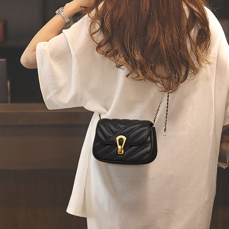 New Classy Fresh Chain Design Advanced Crossbody Bags
