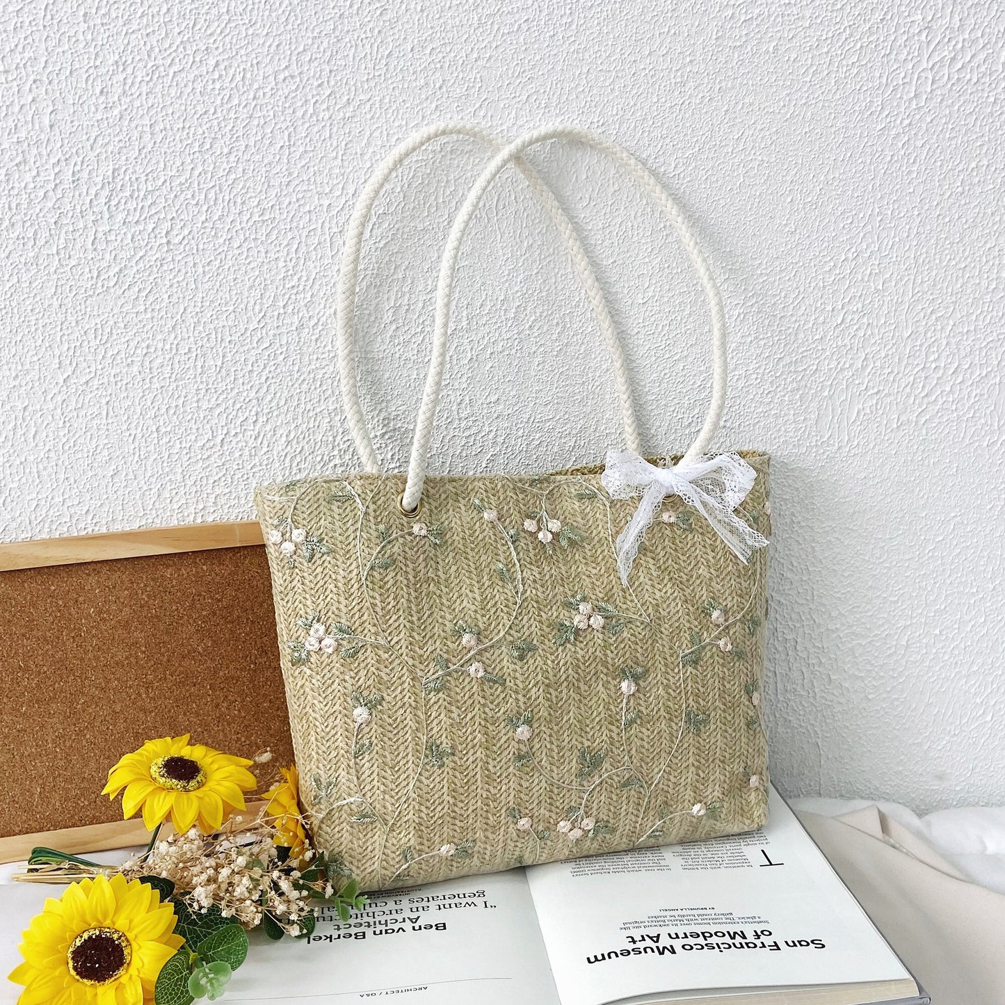 Women's Straw Woven Fresh Bow Lace Portable Shoulder Bags