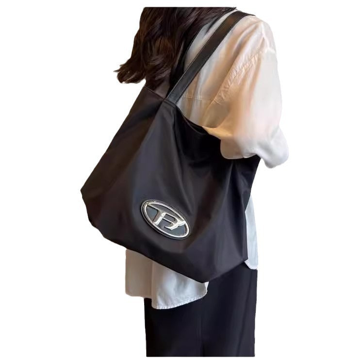 Women's Large Capacity Stylish Textured Commute Minimalist Shoulder Bags