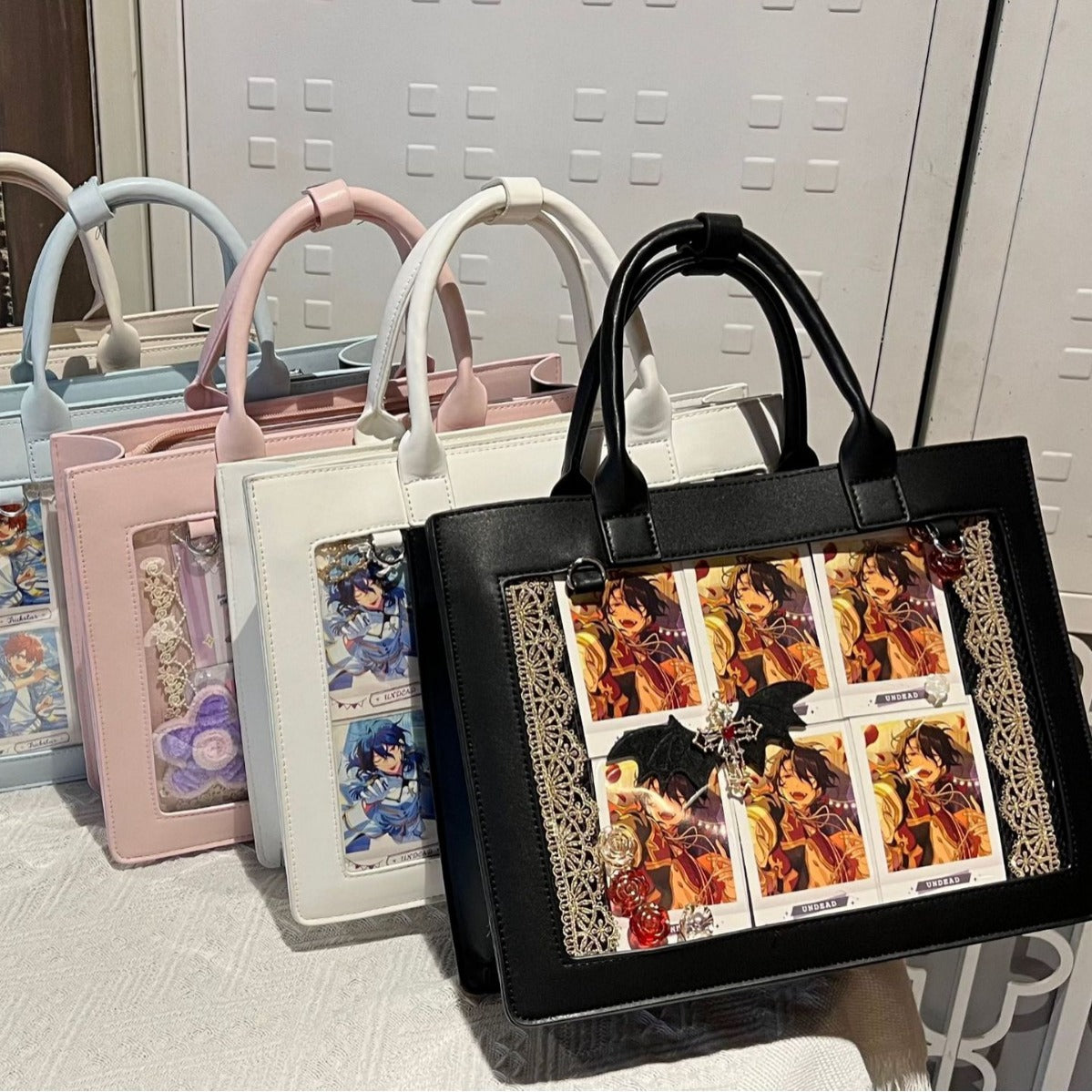 Women's Crocodile Pattern Cartoon Portable Large Capacity Commuter Handbags