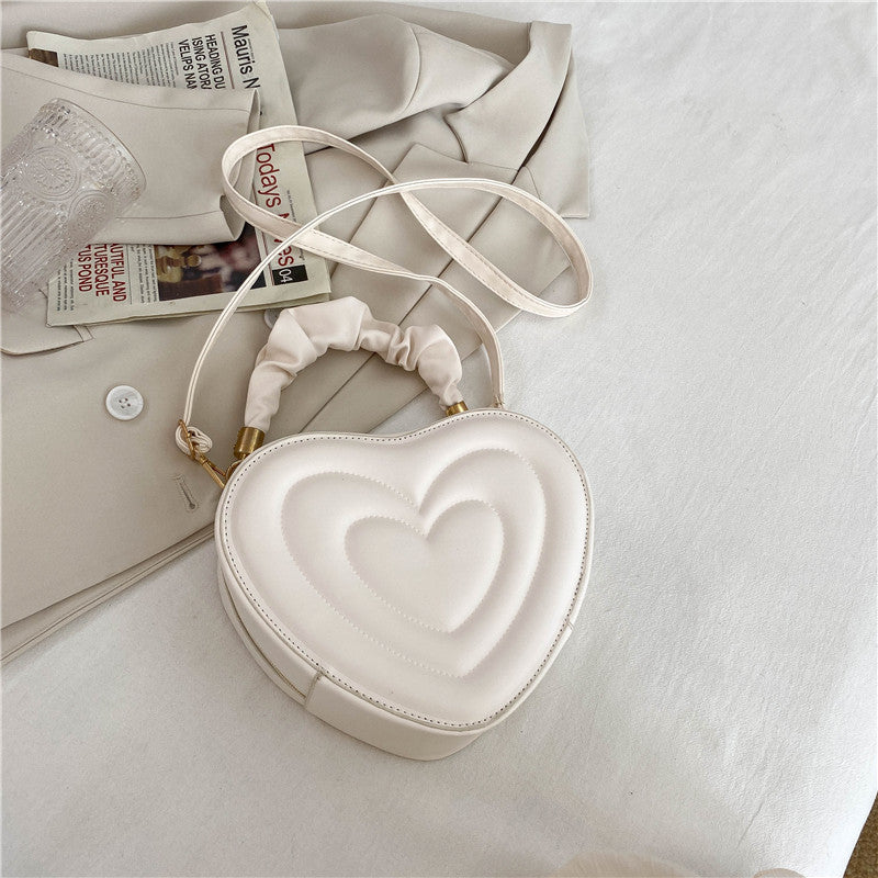 Women's Retro Summer Fashion Texture Heart Shoulder Bags