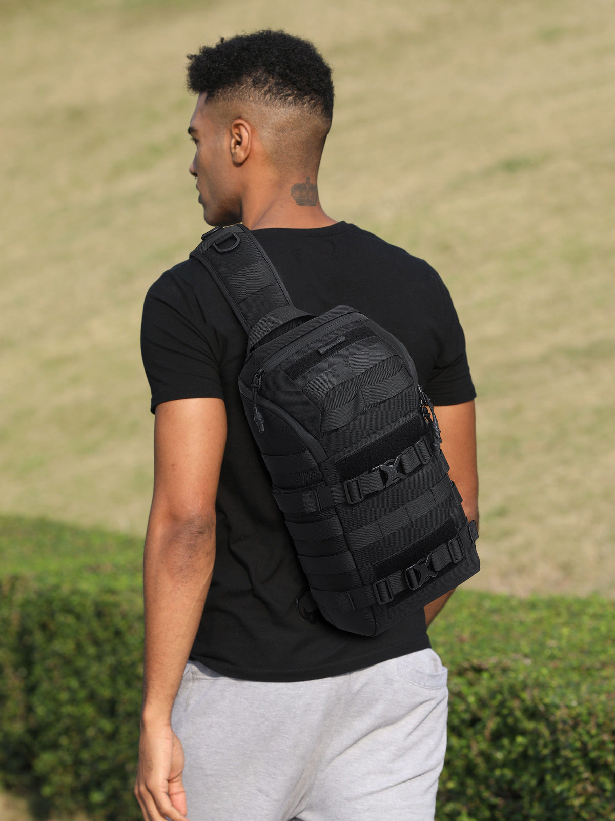 New Men's Fashion Pretty Waterproof Trendy Men's Chest Bags