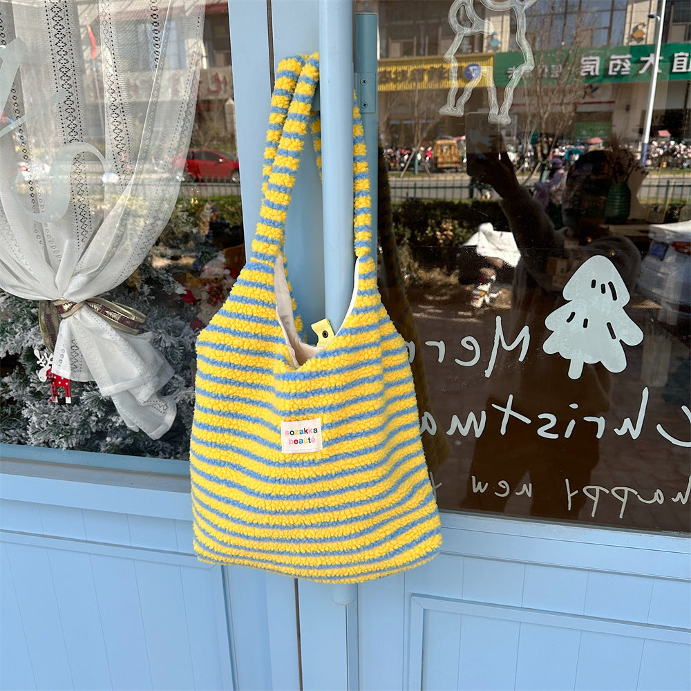 Women's Preppy Style Plush Cute Colorful Polka Shoulder Bags
