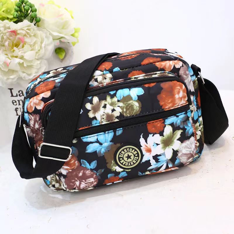 Women's Oxford Cloth Mother Nylon Flower Stall Crossbody Bags