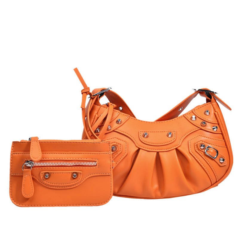 Women's Pleated Crescent Son Mother Retro Rivet Shoulder Bags