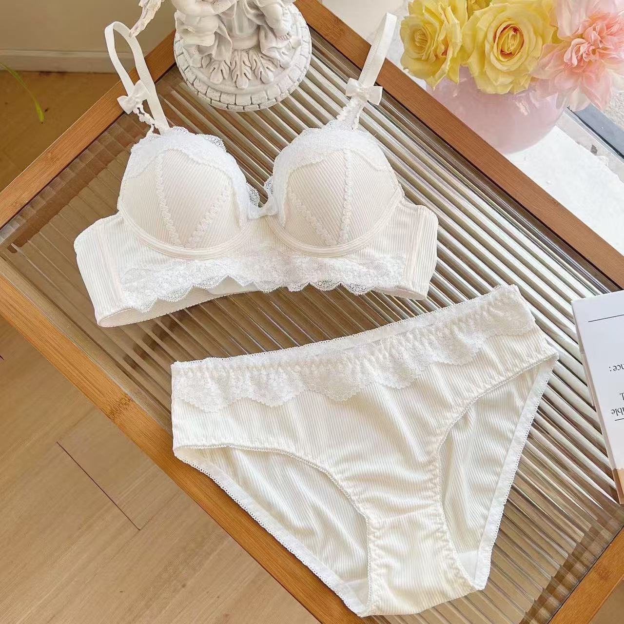 Women's Sexy Lace Small Chest Push-up Thin Push Lingerie Sets