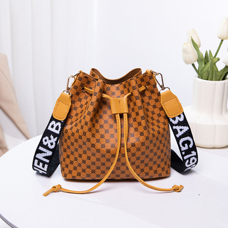 Women's High-grade Large Capacity Fashion Wide Strap Crossbody Bags