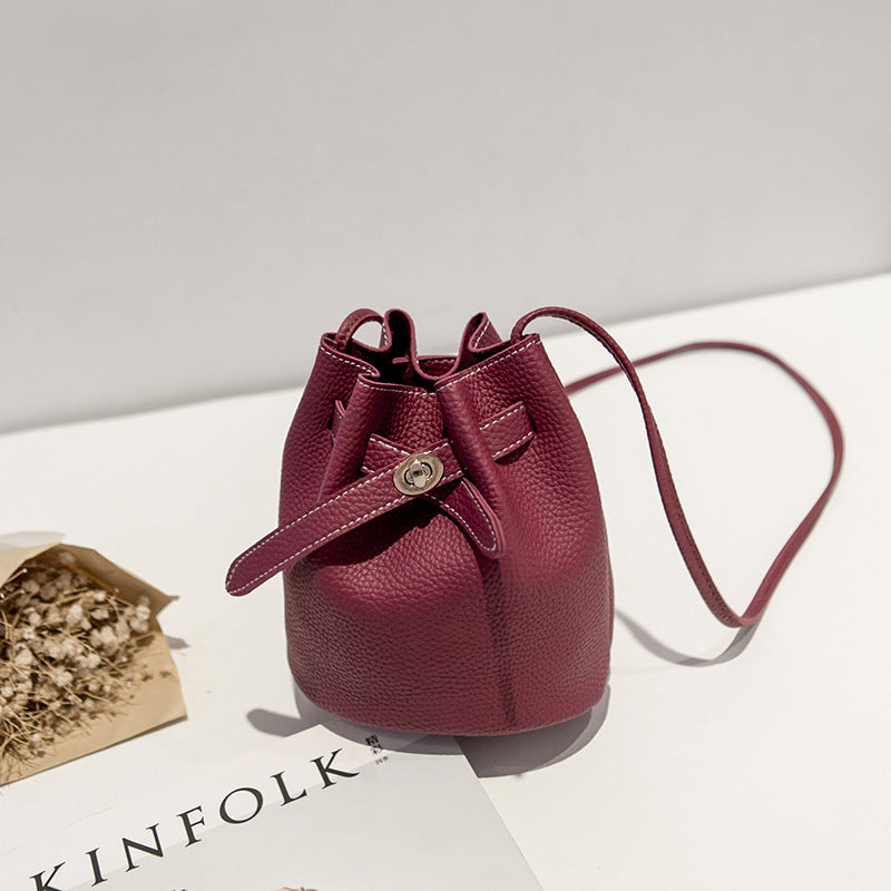 Women's Popular Innovative Elegant Cylinder Cell Shoulder Bags