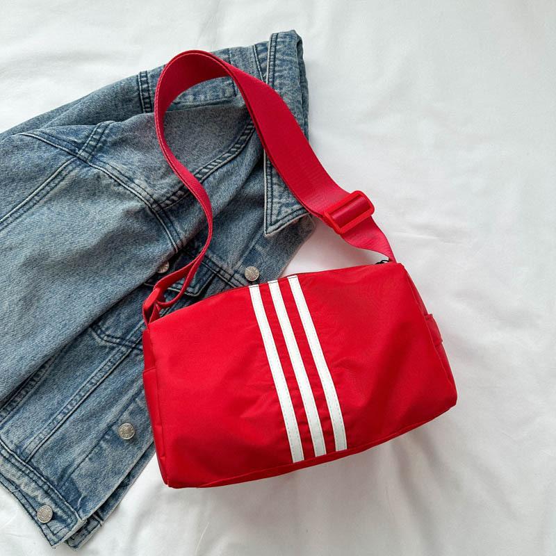 Niche Toast Fashion Short Trip Pillow Bags