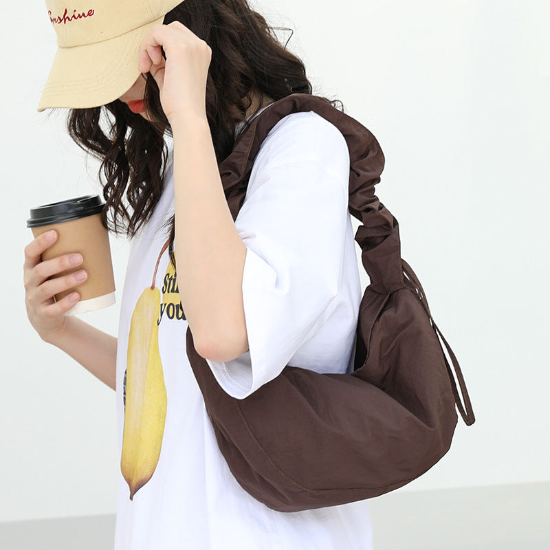 Women's Korean Leisure Artistic Pleated Nylon Dumpling Crossbody Bags