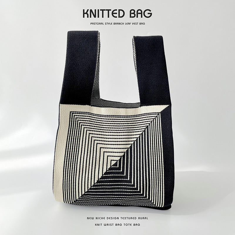 Niche Design Black White Clip Woven Shoulder Bags