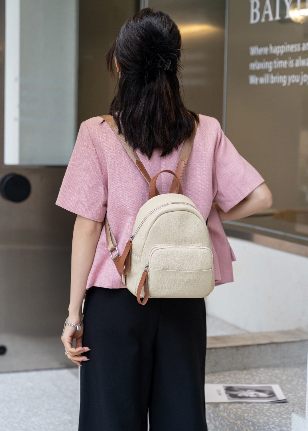 Women's First Layer Cowhide Leather For Simple Backpacks