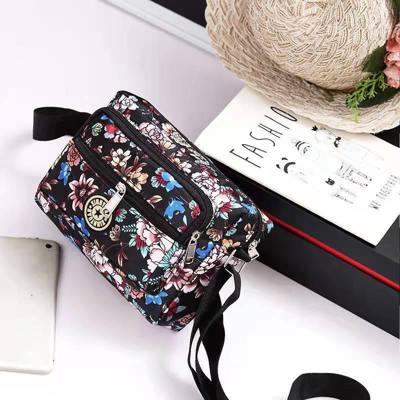 Women's Mother Nylon Cloth Flower Canvas Stall Bags