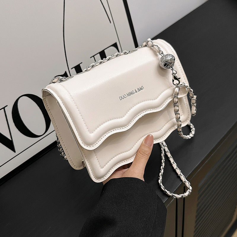 Women's Niche Wave High-grade Chain Underarm French Bags