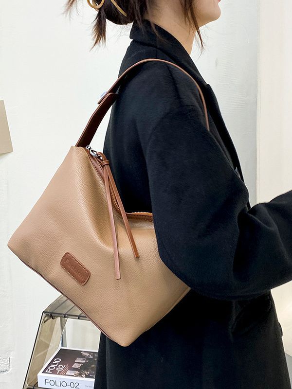 Women's Western Style Large Capacity Soft Underarm Crossbody Bags