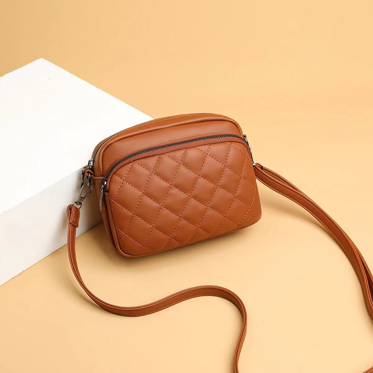 New Women's Beautiful Fashion Street Trendy Shoulder Bags