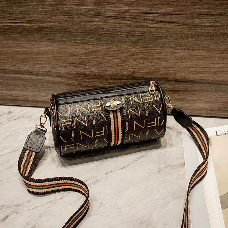 Women's With Bee Pattern Large Capacity Letter Crossbody Bags