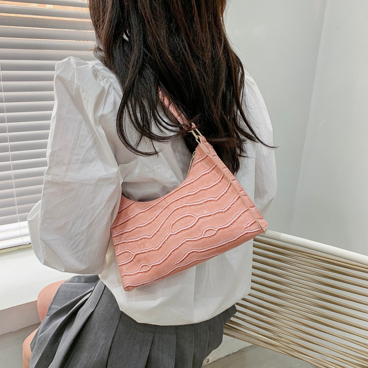 Women's Fashion Design Underarm Retro Unique Baguette Shoulder Bags