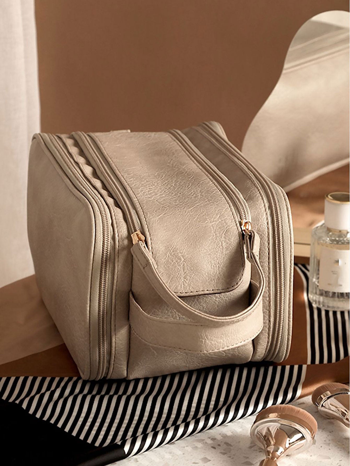 Women's Large Capacity Portable High-grade Makeup Brush Cosmetic Bags