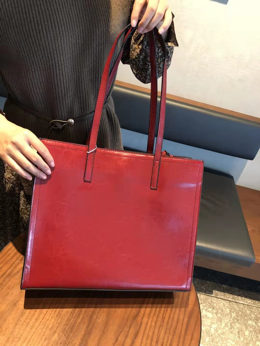 Women's Cowhide Big Contrast Color Fashion Leather Shoulder Bags