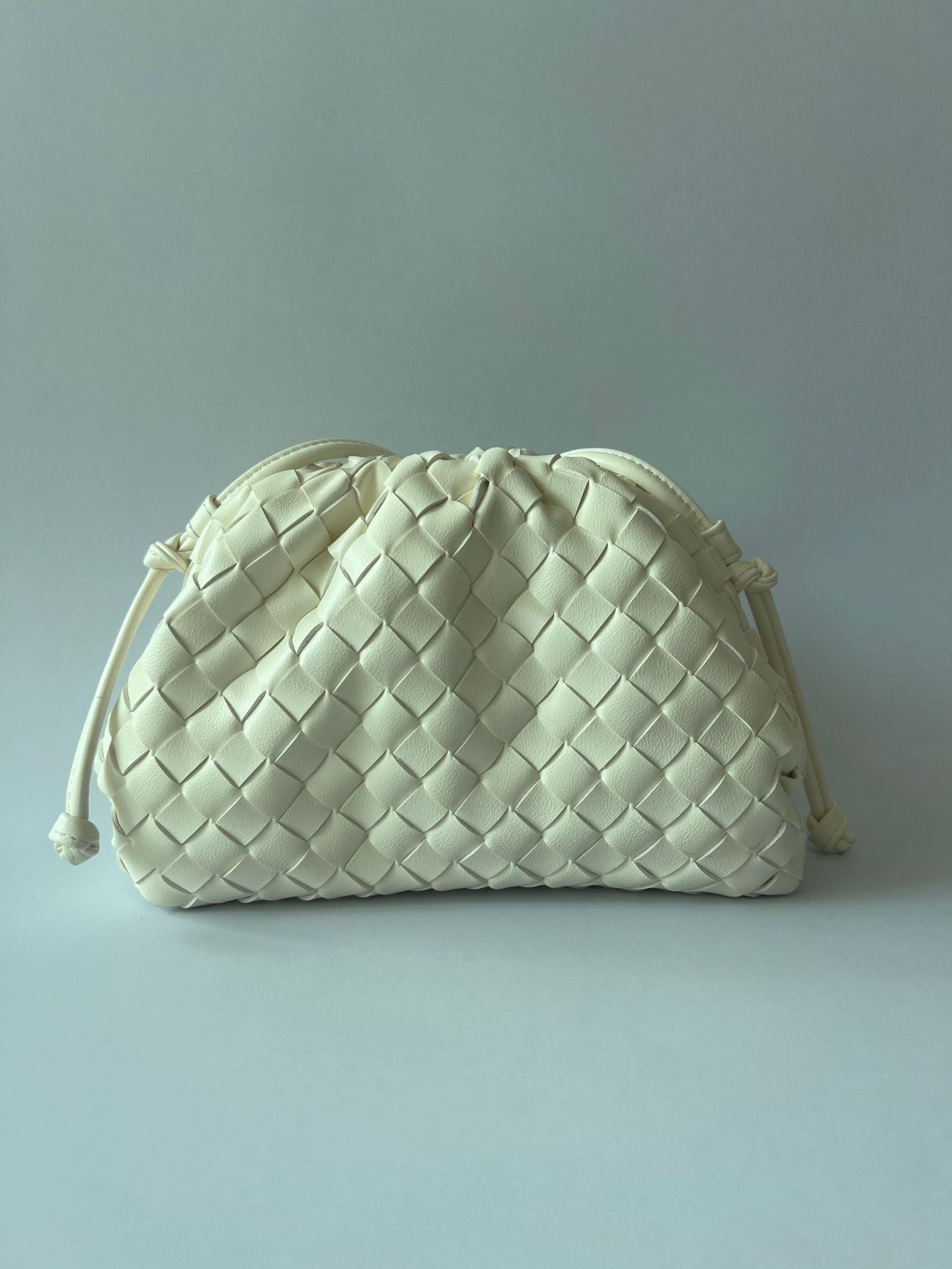 Women's Woven Cloud Retro Simple Dumpling Mini Handbags