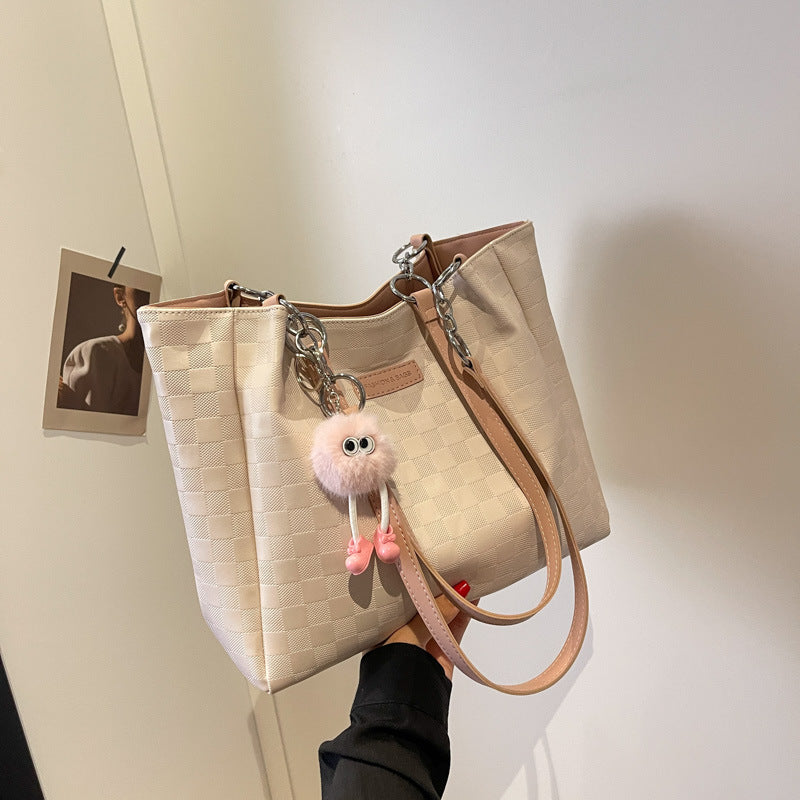 Women's Large Capacity Popular Commuter Retro Simple Shoulder Bags