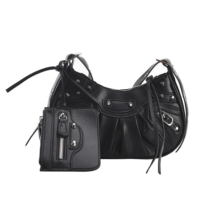 Women's Pleated Crescent Son Mother Retro Rivet Shoulder Bags