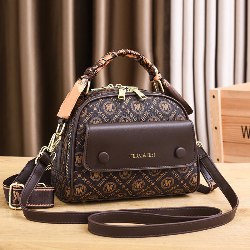 Creative Glamorous Women's Wide Strap Fashion Crossbody Bags