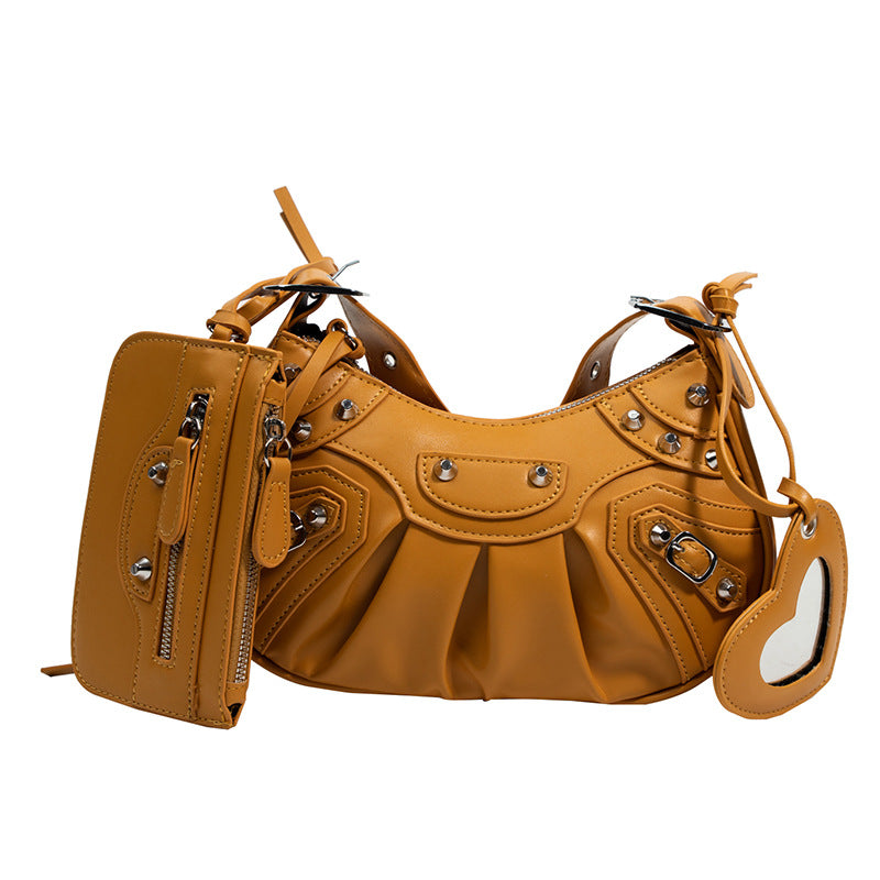 Women's Pleated Crescent Son Mother Retro Rivet Shoulder Bags