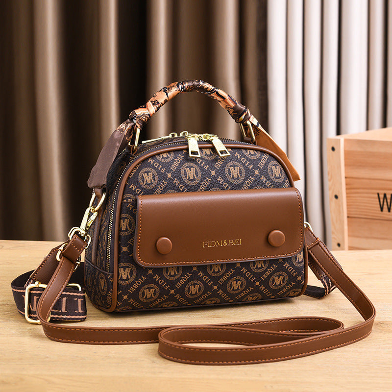 Creative Glamorous Women's Wide Strap Fashion Crossbody Bags