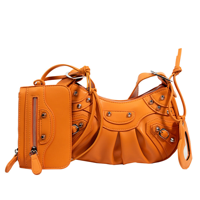 Women's Pleated Crescent Son Mother Retro Rivet Shoulder Bags