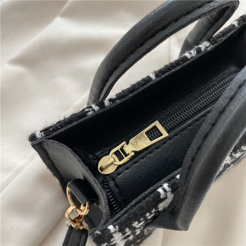Trendy Pouch Fashion Check Pattern Lightweight Simple Crossbody Bags