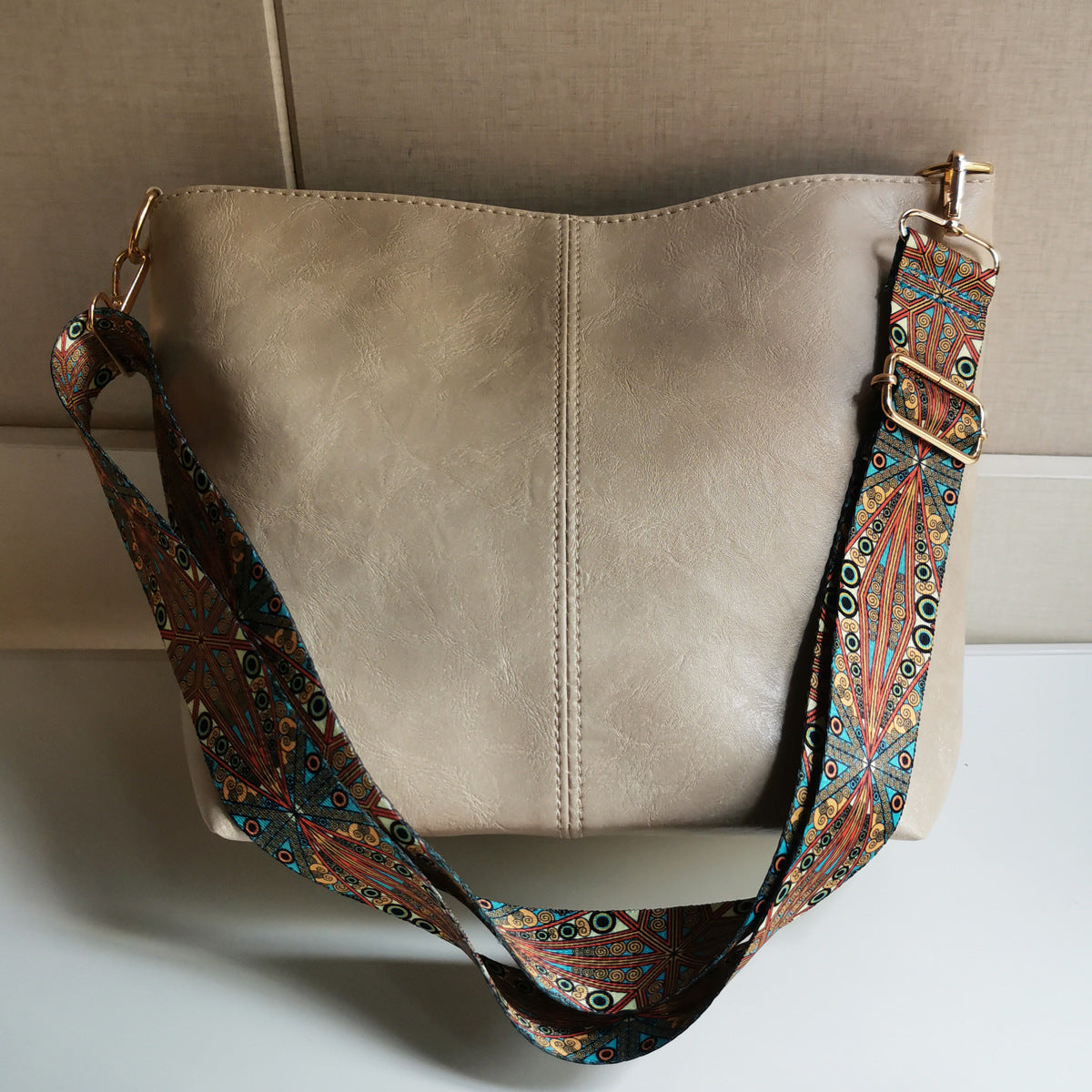 Women's Graceful Glamorous Fashion Retro Leather Bags