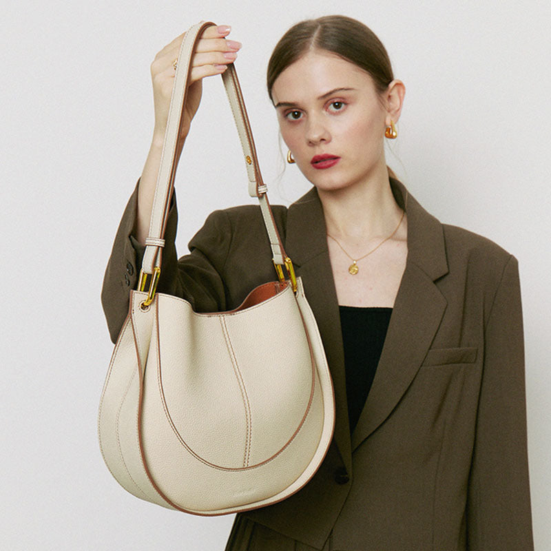 Women's Layer Cowhide Special Interest Light Luxury Shoulder Bags