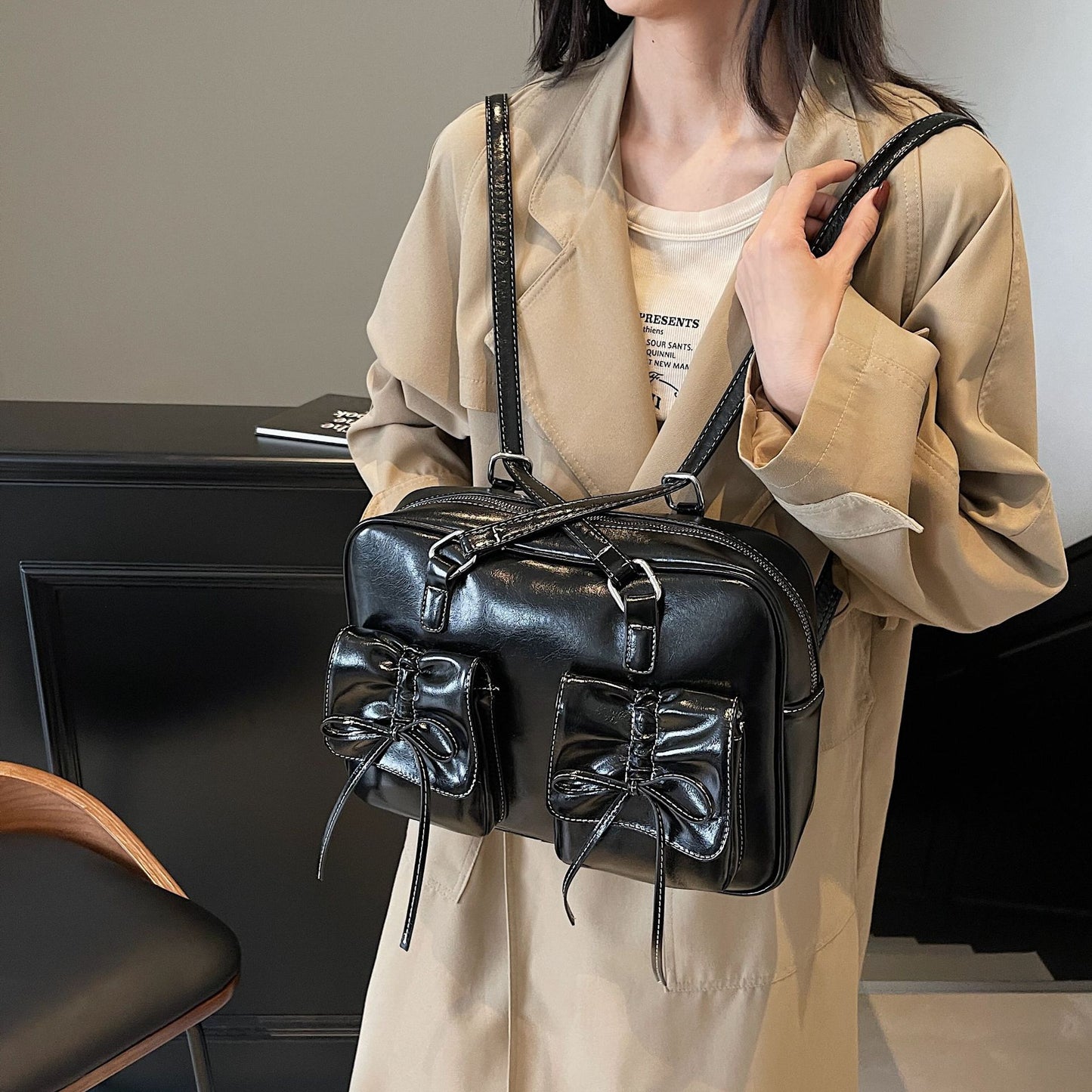 Women's Vintage Bow Simple Texture Big Pleated Bags