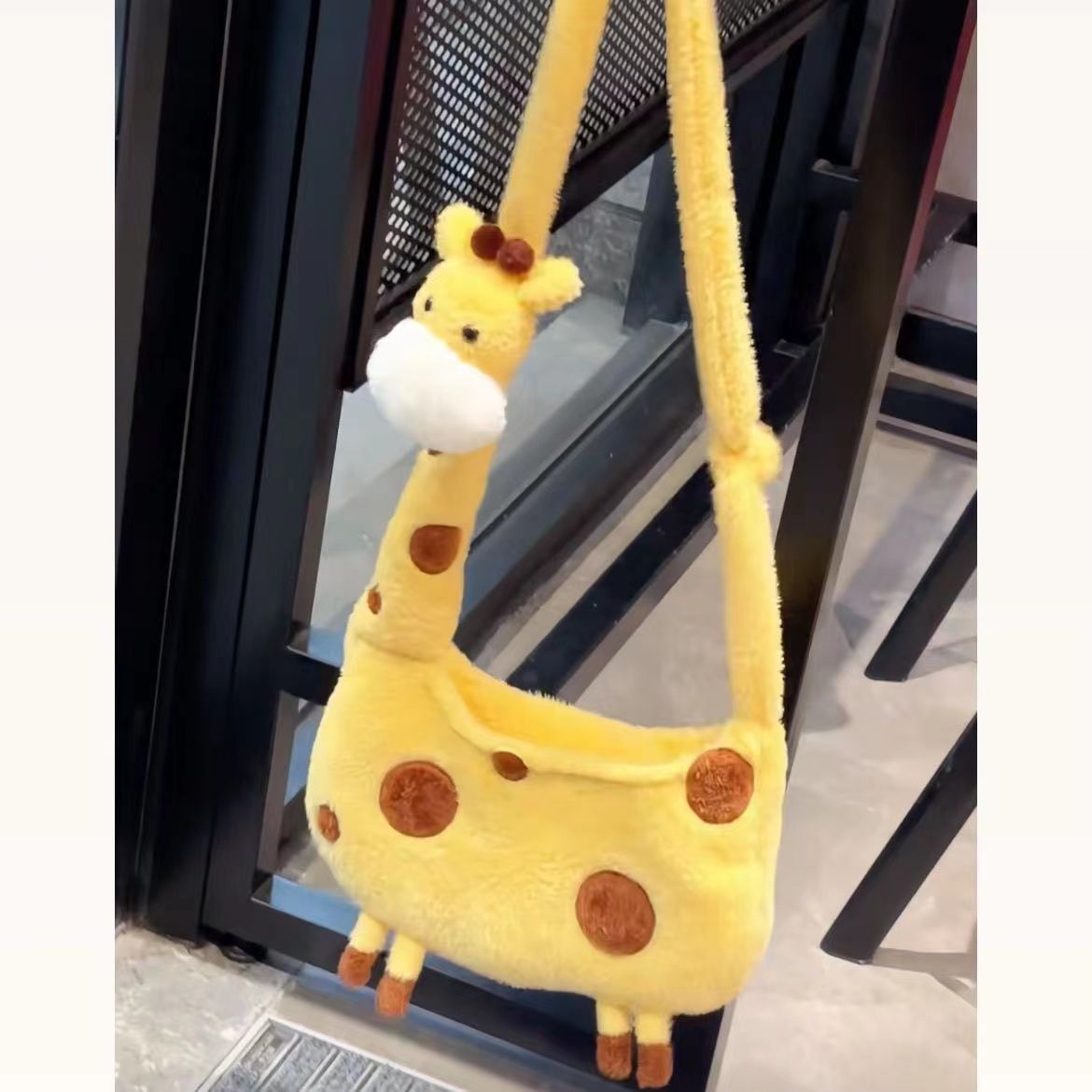 Cartoon Cute Giraffe Plush Korean Sweet Girly Three-dimensional Women's Shoulder Bag