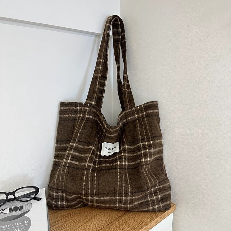 Korean Style Woolen Winter Thickened Large Capacity Women's Shoulder Bag