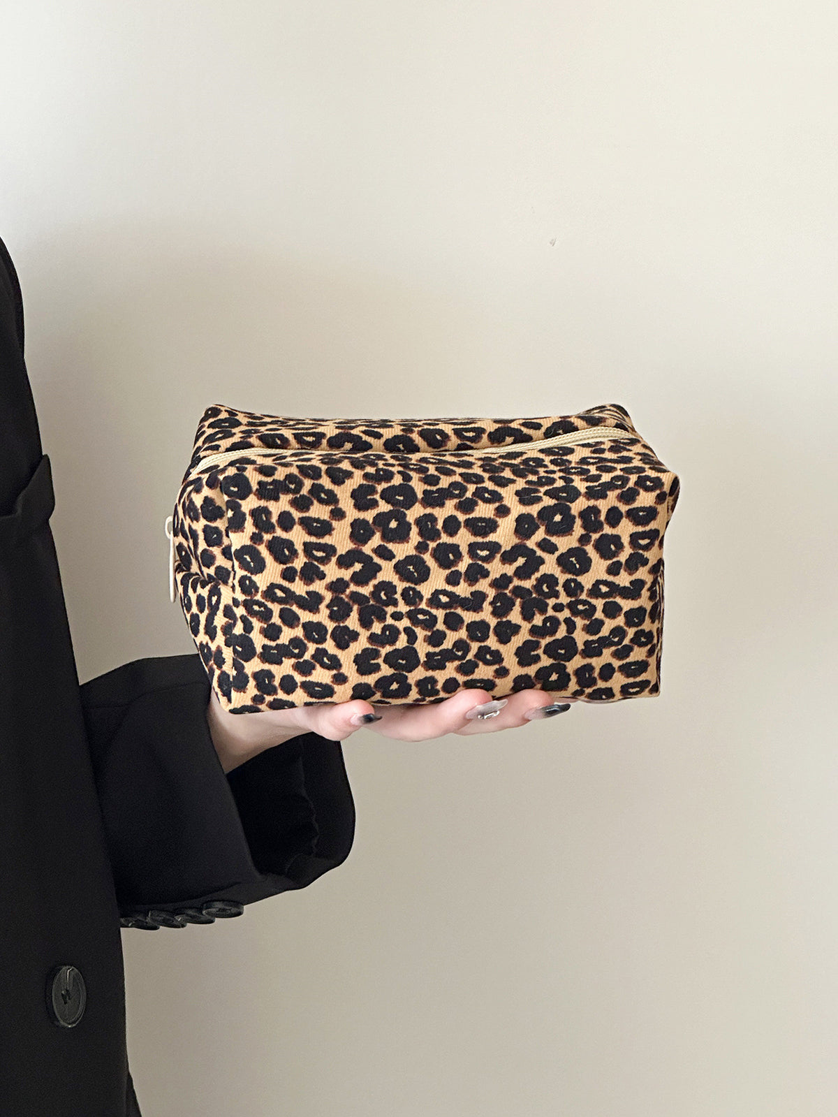 Leopard Print Corduroy Large Capacity Zipper Portable Makeup Bag